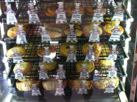 Red Neds Gourmet Pie Bar - Kempsey Accommodation 0