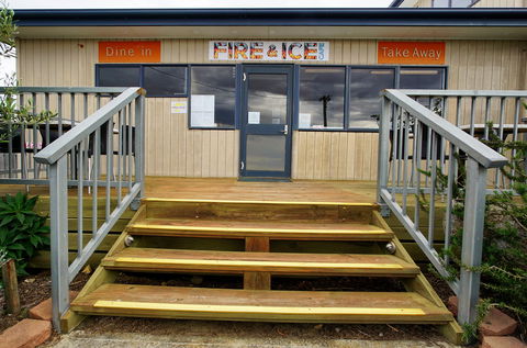 Fire & Ice Cafe - Kempsey Accommodation 2