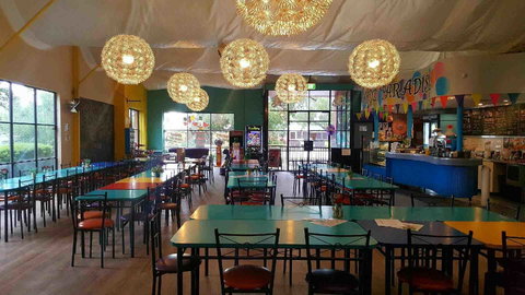 W Churchill - Kempsey Accommodation 0