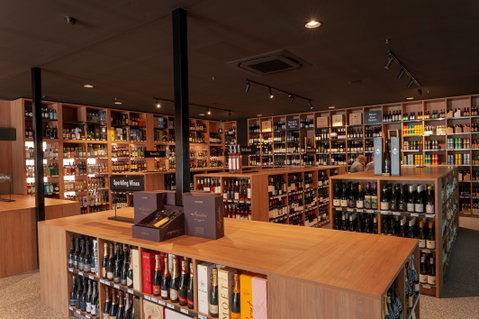Angas Park Cellars - Kempsey Accommodation 1