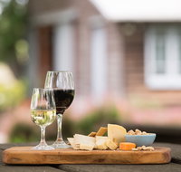 Clovely Estate Vineyard Cellar Door - Kempsey Accommodation