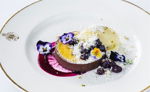 SJ's Brasserie - Kempsey Accommodation 10