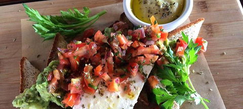 Xenia Grill - Kempsey Accommodation 1