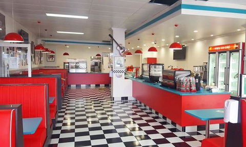 RJ's Rock N Roll Diner - Kempsey Accommodation 8