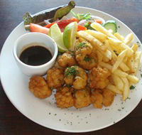 Beachfront Hotel - Kempsey Accommodation