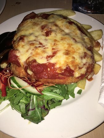 Parkhurst Tavern - Kempsey Accommodation 5