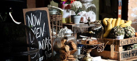 Worn-Out-Wares Cafe - Kempsey Accommodation 1