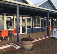DeckChair Cafe - Kempsey Accommodation