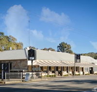 Sevenhill Hotel - Kempsey Accommodation