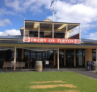 Tavern on Turton - Kempsey Accommodation