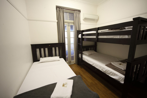 The Irish Village - Kempsey Accommodation 0