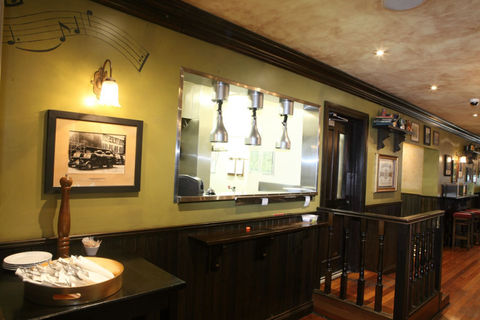 The Irish Village - Kempsey Accommodation 2