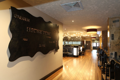 The Irish Village - Kempsey Accommodation 8