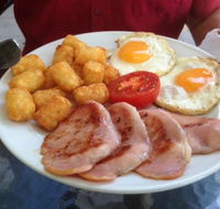 Smiley Piggy Cafe - Kempsey Accommodation