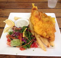 Dingo Beach Hotel  Units - Kempsey Accommodation