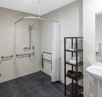 Meriton Serviced Apartments North Sydney - Kempsey Accommodation