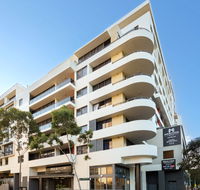 Meriton Suites Waterloo - Kempsey Accommodation