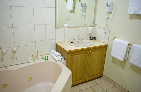 Admiralty Inn - Kempsey Accommodation 2
