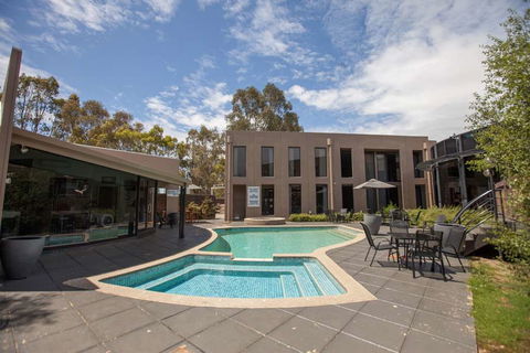 Dingley International Hotel - Kempsey Accommodation 1