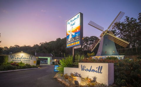 The Big Windmill Motor Lodge - Kempsey Accommodation 0