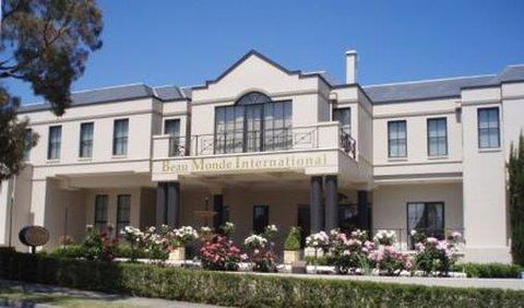 Beau Monde International - Kempsey Accommodation 0