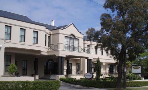 Beau Monde International - Kempsey Accommodation 1