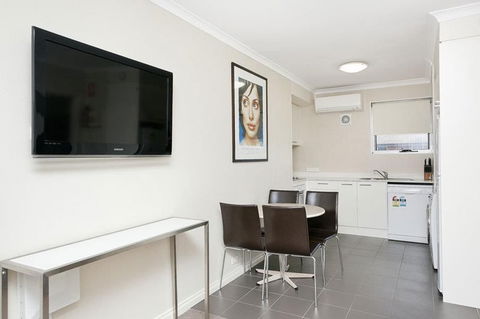 Forrest Hotel & Apartments - Kempsey Accommodation 2