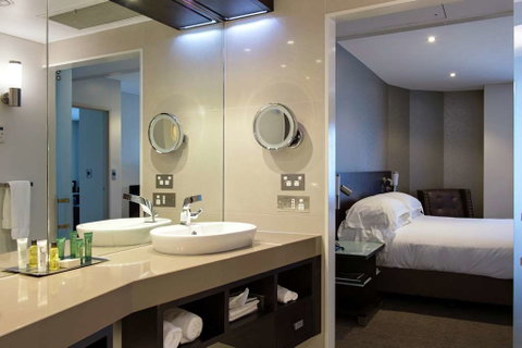 Hilton Darwin - Kempsey Accommodation 6