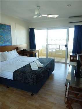 Cullen Bay Resorts - Kempsey Accommodation 4