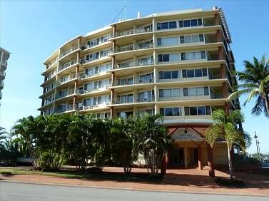 Cullen Bay Resorts - Kempsey Accommodation 8