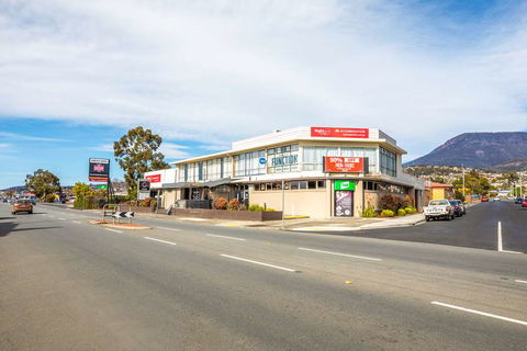 Nightcap At Carlyle Hotel - Kempsey Accommodation 2