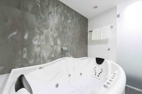 Avenue Hotel Canberra - Kempsey Accommodation 3