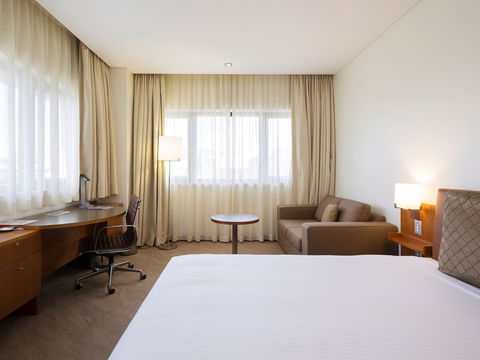 Novotel Canberra - Kempsey Accommodation 4