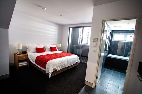 Crown On Darby - Kempsey Accommodation 8
