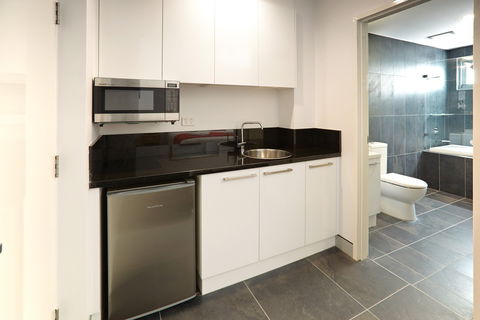 Crown On Darby - Kempsey Accommodation 9