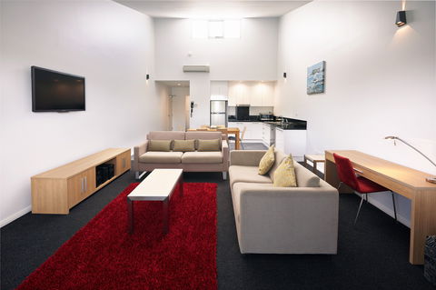 Crown On Darby - Kempsey Accommodation 10