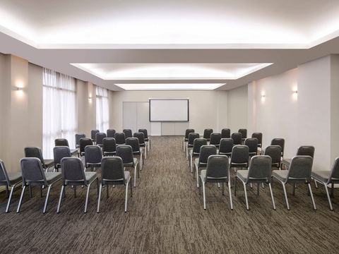 Mercure Newcastle - Kempsey Accommodation 16