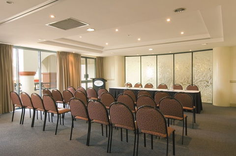 Oaks Calypso Plaza Resort - Kempsey Accommodation 4