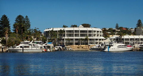 Pier 21 Apartment Hotel - Kempsey Accommodation 0