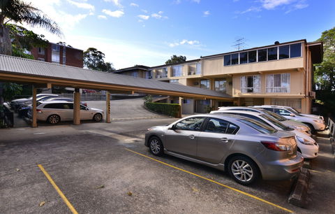 Twin Towers Inn - Kempsey Accommodation 1
