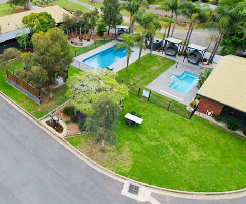 Federation Motor Inn - Kempsey Accommodation 0
