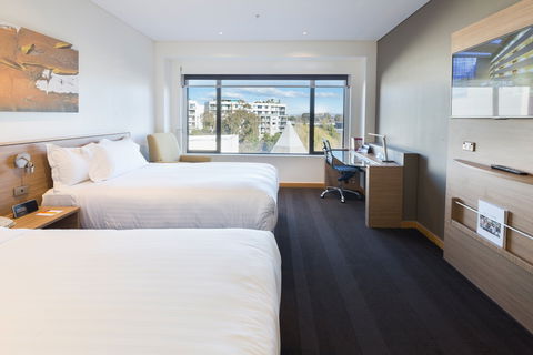Crowne Plaza Canberra - Kempsey Accommodation 6
