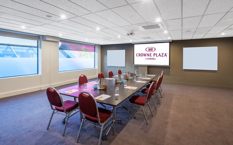 Crowne Plaza Canberra - Kempsey Accommodation 8