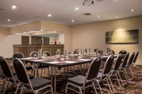 Crowne Plaza Canberra - Kempsey Accommodation 10