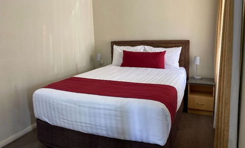 Ashton Townhouse Motel & Suites Tumut - Kempsey Accommodation 1