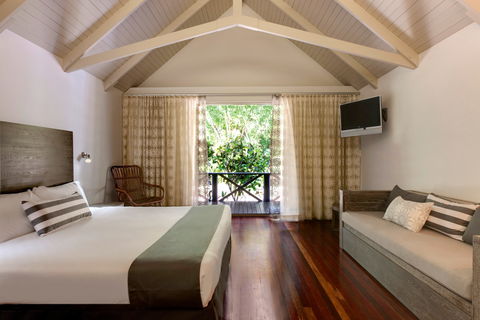 Hamilton Island Palm Bungalows - Kempsey Accommodation 0