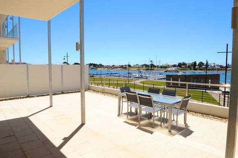 York Cove - Kempsey Accommodation 7