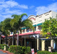 Macrossan House Boutique Holidays Apts - Kempsey Accommodation