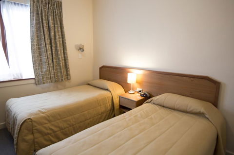 University House - ANU - Kempsey Accommodation 1