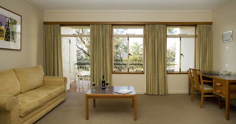 University House - ANU - Kempsey Accommodation 4